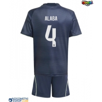 Otroški Nogometni dresi Real Madrid David Alaba #4 Gostujoči 2025-26 Kratek Rokav (+ Kratke hlače)